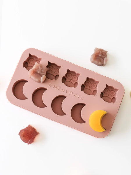EmeryPets-moule-friandises-pour-chien-chouette-lune