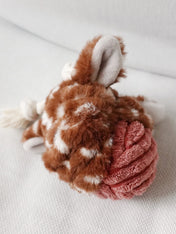       Lambwolf-Collective-jouet-ball-pop-design-minimalist-pour-chien-giraffe