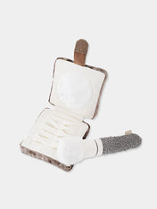 Lambwolf-Collective-peluche-chien-interactive-design-maquillage-vanity-flair