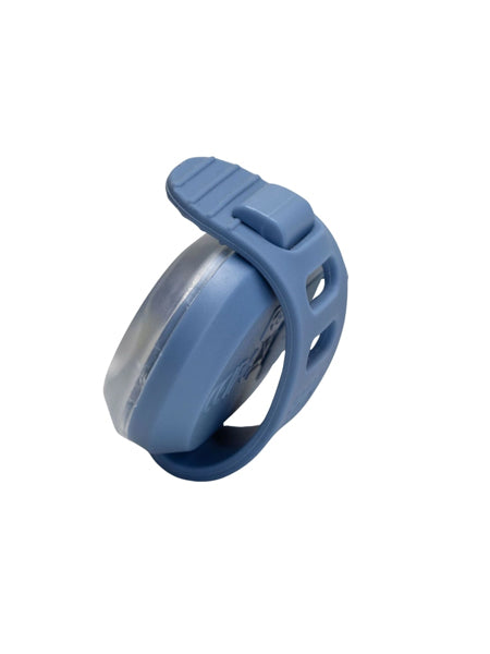 Max-Molly-lumiere-securite-visibilite-pour-chien-bleu