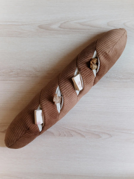       Lambwolf-Collective-jouet-design-minimalist-pour-chien-Baguette