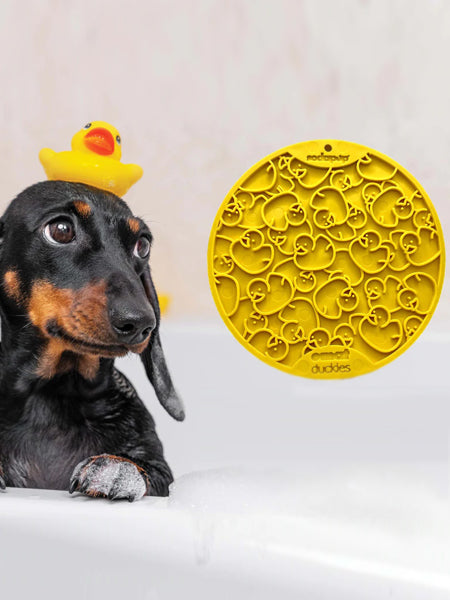     SodaPup-tapis-lechage-bain-emat-interactif-chien-chiot-duckies