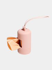 Wild-one-accessoire-chien-design-porte-sac-a-dejection-rose